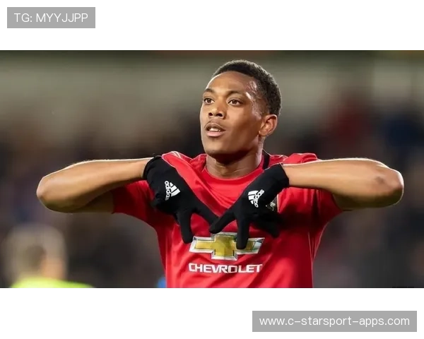 早报：吕迪格伤停三月，马夏尔开启蒙特雷生涯，马夏尔和拉什福德