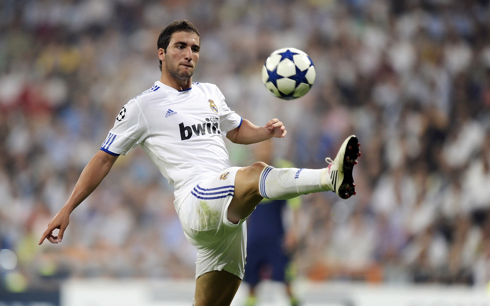 星空娱乐客服-世界杯令人振奋的精彩瞬间：英雄本色！，世界杯英雄情况